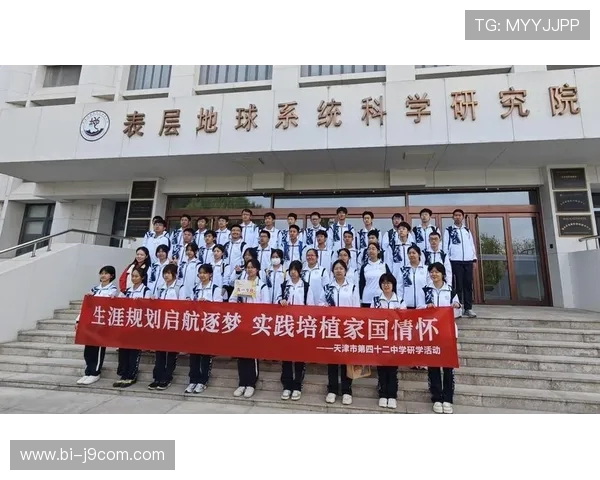 温天鹏逐梦职业足球生涯成长轨迹与未来发展前景深度解读全方位评析